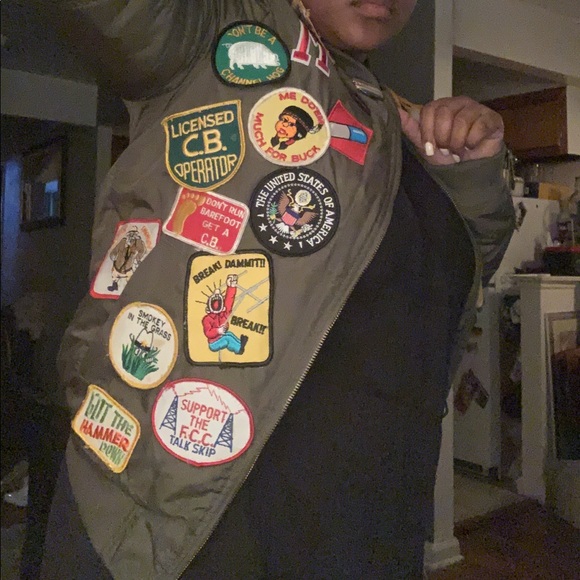 Customized Puffer Jacket - Picture 2 of 4